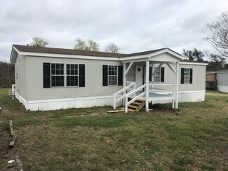 109 Rainbow Dr, Hampstead, NC 28443