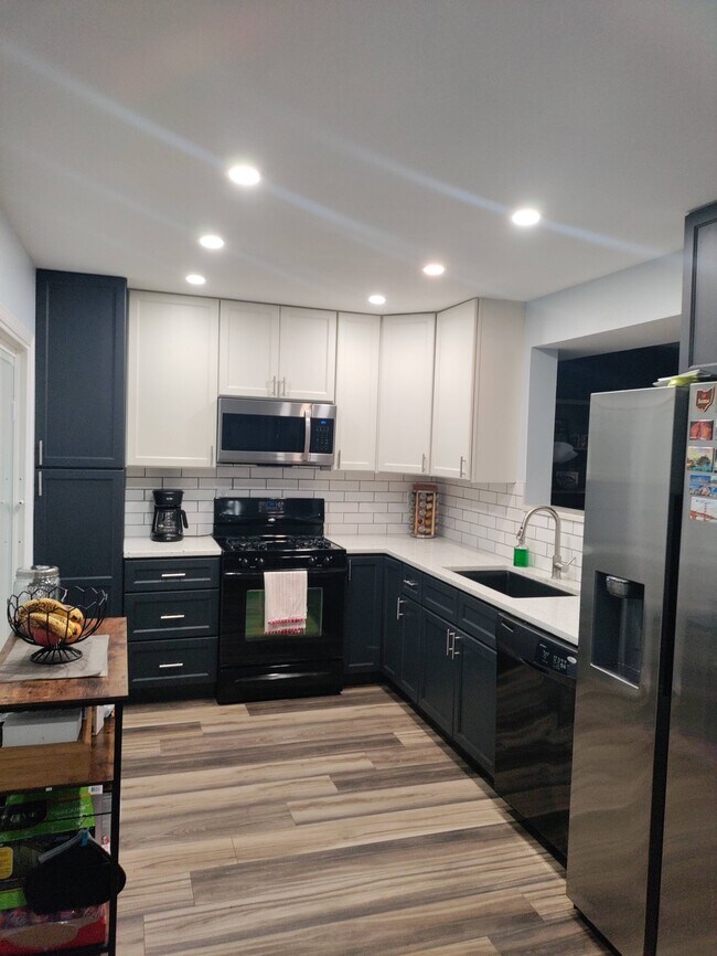 7716 Flynnway Dr, Columbus, OH 43085 - photo 3