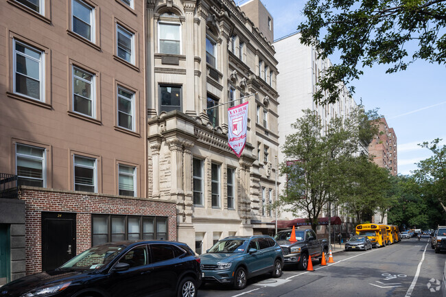 Experience world-class education at Union Square's Xavier High School.