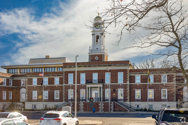 The Old Town Hall for Hempstead is still utilized today.