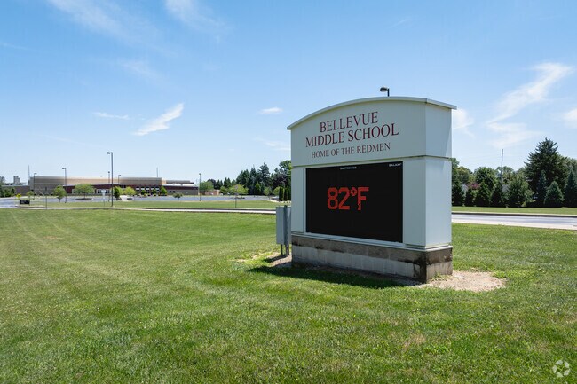 Bellevue Middle School welcomes you.