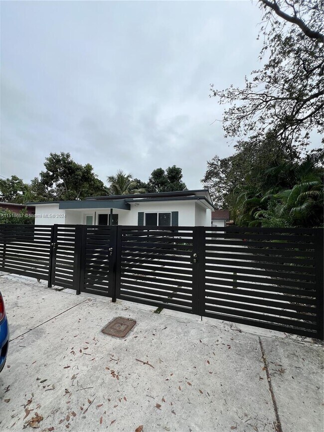 5511 NW 1st Ave, Miami, FL 33127