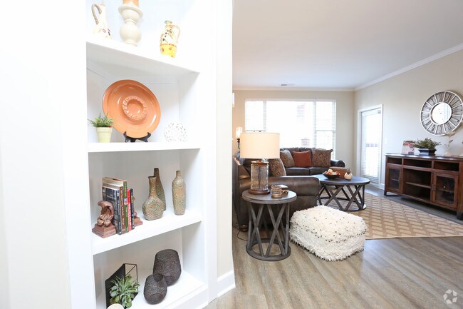 2BR, 2BA - 1,263 SF - Hadley - Living Room