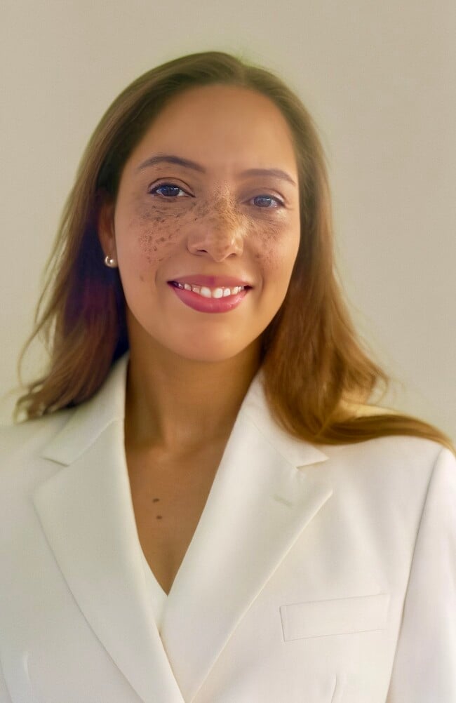 Scarla Pineda