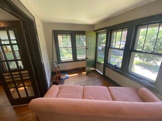 1715 6th St NE Unit 1, Minneapolis, MN 55413