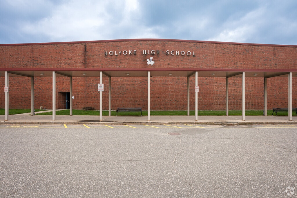 Holyoke High School is a prestigious building that parents are proud to send thier children to.