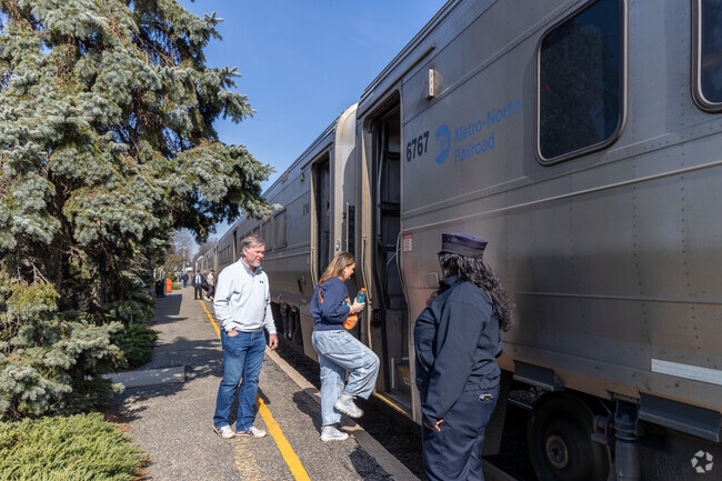 For commutes to New York City, Glen Rock has NJ Transit stations on Maine line.