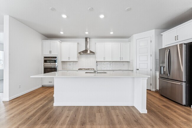 16975 W 92nd Loop, Arvada, CO 80007 - photo 5