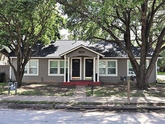1900 Echols St, Bryan, TX 77801