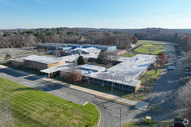 Miles River Middle School is a highly rated, public school located in Hamilton.