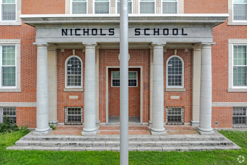 Nichols Elementary School is located at 396 Nichols Avenue in Stratford, CT.