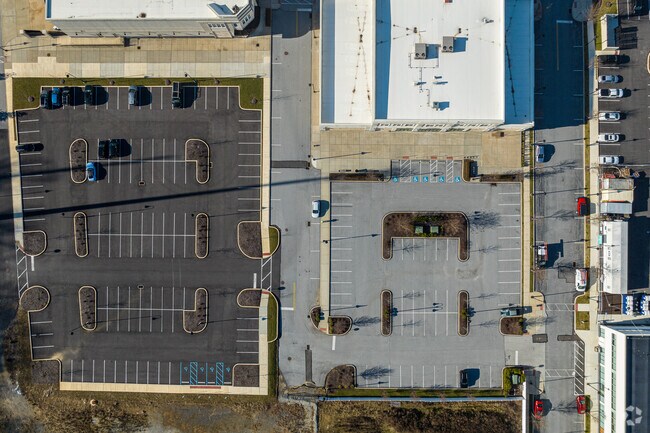 Fusion Academy has its own large parking area with access to another lot just next door.