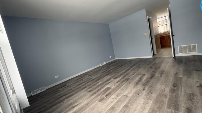 1322 Fargo Ave, Des Plaines, IL 60018 - photo 2