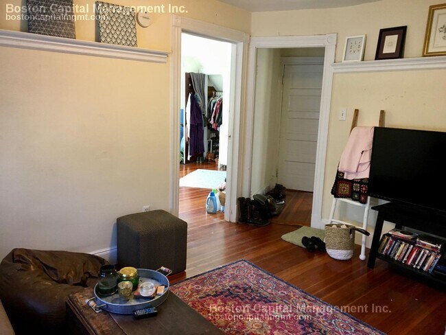 91 Wallingford Rd unit 3, Brighton, MA 02135 - photo 6