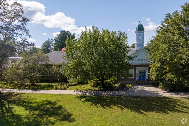 Bessie Buker School has an overall Niche grade of A-.