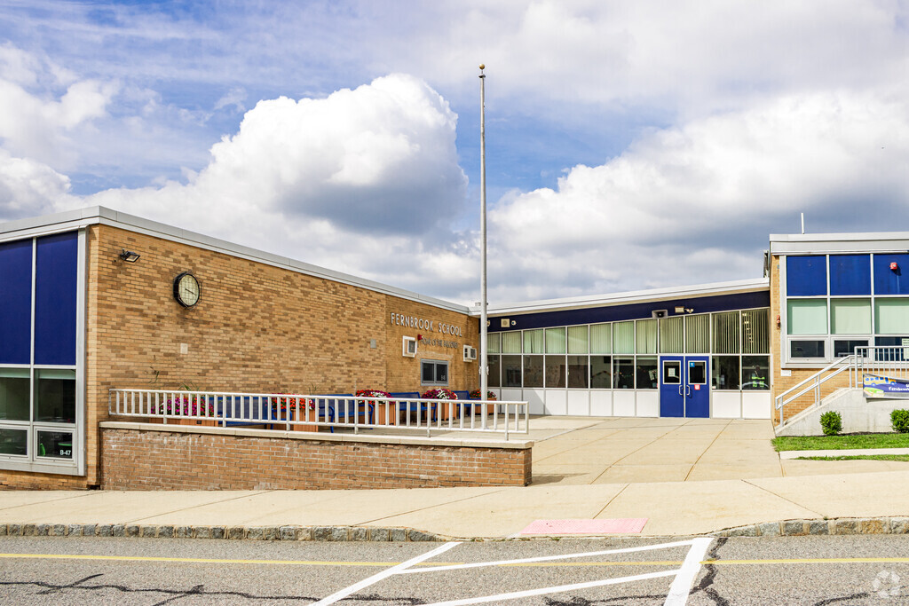 Fernbrook Elementary School provides education in the neighborhood of 
Dover