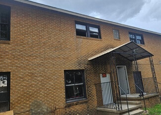 112 Wheeler Ave, Center, TX 75935