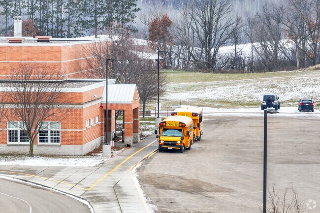 Somerset Elementary School is ranked #9 in Best Public Elementary Schools in St. Croix County.
