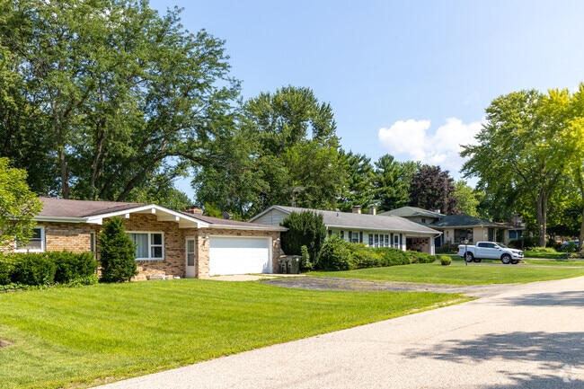In East Palm Beach, mainland ranch and split-level houses range from $200K to $400K.