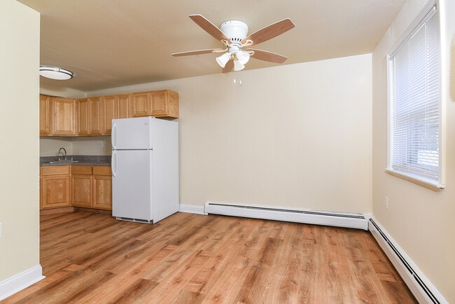 Cramer Hill Apartments & Townhomes, Camden, NJ 08105 - photo 4