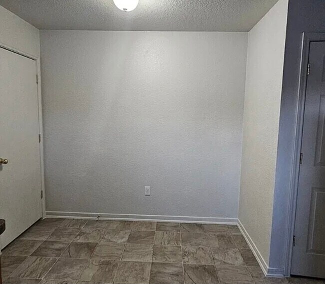 1009 Lansberry Ct unit B, Killeen, TX 76549 - photo 7