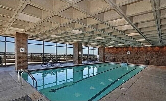 2650 N Lakeview Ave unit 3106, Chicago, IL 60614 - photo 4