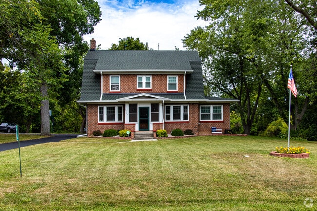 Larger homes can vary between $530,000 and $1 million, depending on size and acreage.