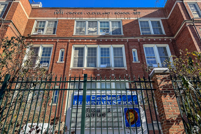 Sign in front of Cleveland Elementary School
