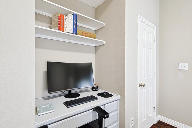 3205 Vinson Ct unit ID1056382P, Irving, TX 75060 - photo 5