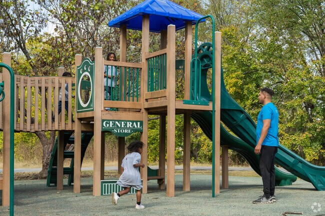 Germania Park is located in the center of its neighborhood, Germania Park.