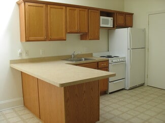 40 W Main St Unit 3, Le Roy, NY 14482
