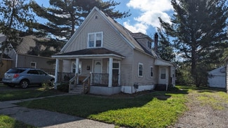 2262 S Hamilton St, Saginaw, MI 48602