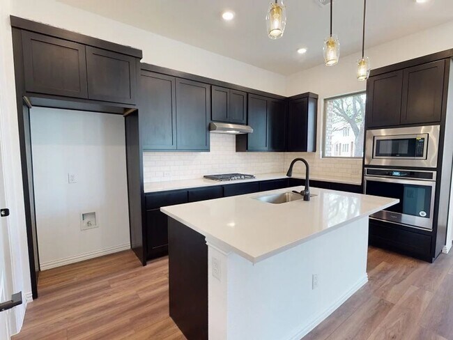 4300 Henderson Ave unit 36460082, North Richland Hills, TX 76180 - photo 4