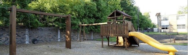 Bradley Square Apartments, North Charleston, SC 29406 - photo 6