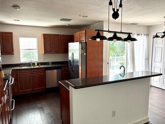 451 NE 1st St, Pompano Beach, FL 33060