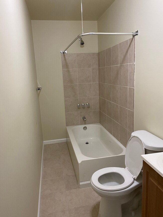 1230 18th Place NE unit 2, Washington, DC 20002 - photo 2