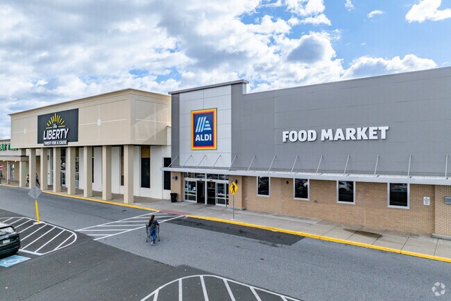 Aldi in Telford offers groceries and household staples.