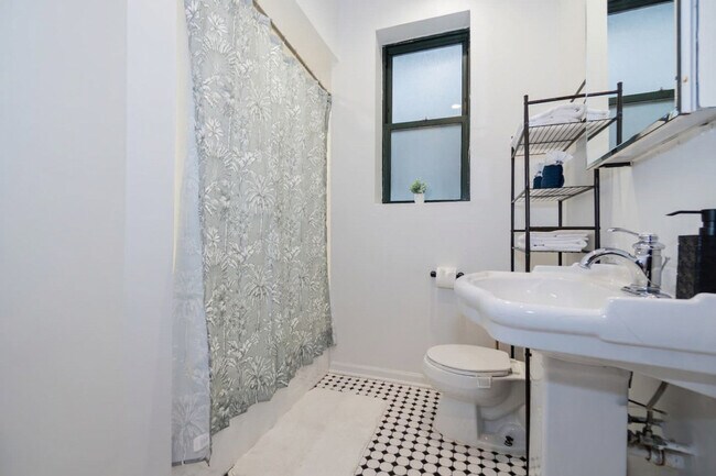 2544 N Burling St unit ID1319106P, Chicago, IL 60614 - photo 4