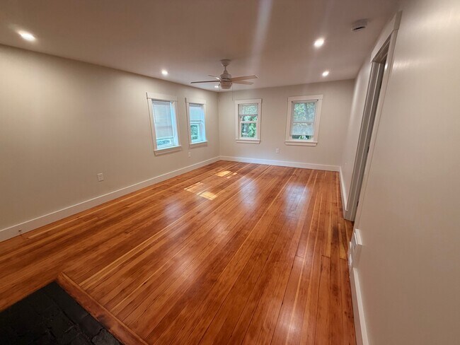 40 Gibson St unit 3D, Cambridge, MA 02138 - photo 5