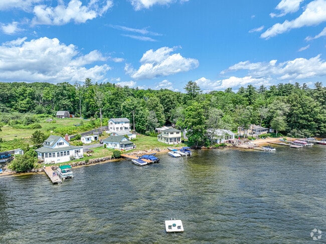 Most homes in Tilton that sit next to Lake Winnisquam include their own docs.