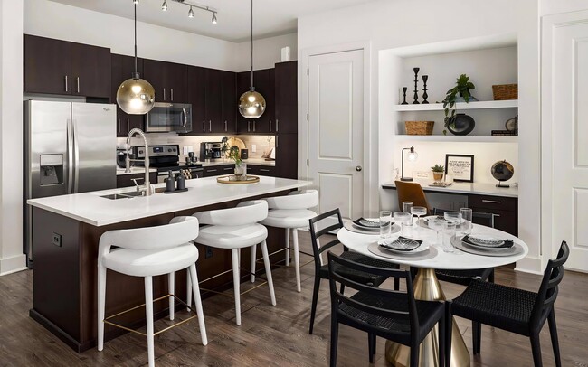 Large Kitchens with Breakfast Bar and Storage