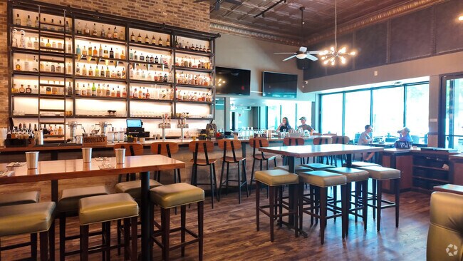 There is a cozy atmosphere at The Oxford Kitchen near the North Lodi neighborhood.