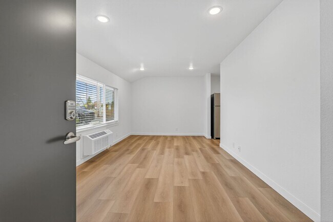 Alder Ridge, Beaverton, OR 97007 - photo 2