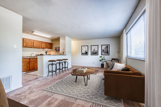 Colonial Garden, Newark, DE 19711 - photo 2