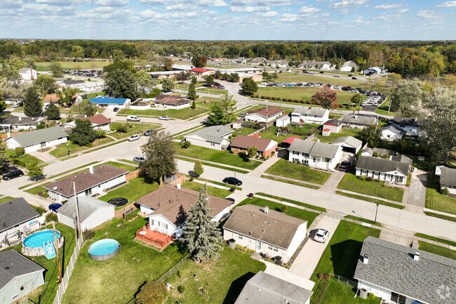 The quiet suburban community of Crestwood is located just outside of Fort Wayne.