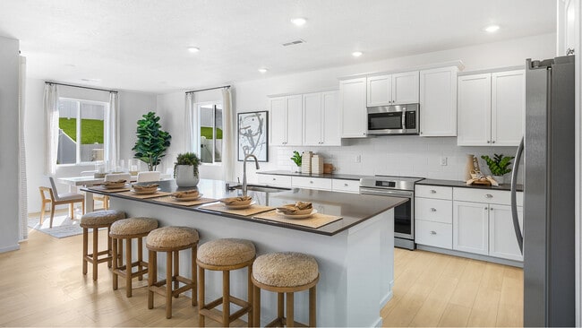 10654 N Beaverhead Rd, Spokane, WA 99208 - photo 2