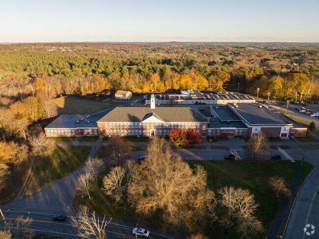 The Abbot Elementary School is affiliated with the Westford Public Schools District.