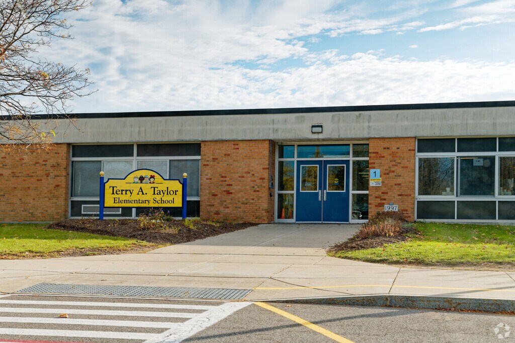 Terry Taylor Elementary School serves 430 students in grades Prekindergarten-5.