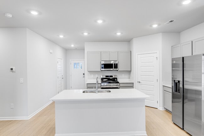 204 Paca Ln, Huntsville, AL 35811 - photo 6