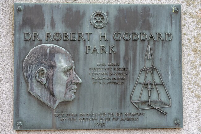This plaque marks the Dr. Robert Goddard Park in Auburn.